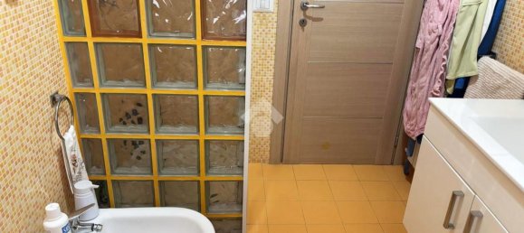 Apartamento de 3 dormitorios en Castello di Cisterna, Italy No. 344917 9