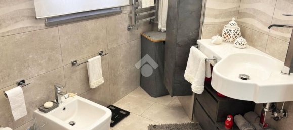 Apartamento de 3 dormitorios en Castello di Cisterna, Italy No. 344917 14