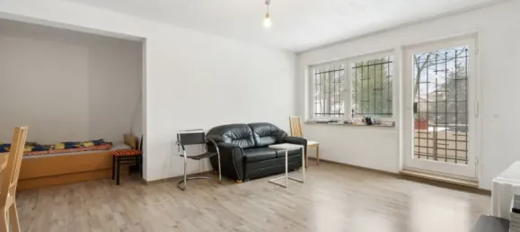 Studio in Solingen, Germany No. 9301 4