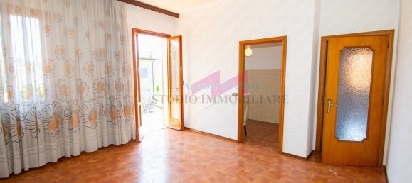 8 rooms Villa in Melara, Italy No. 61069 7