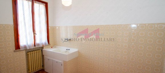 8 rooms Villa in Melara, Italy No. 61069 9