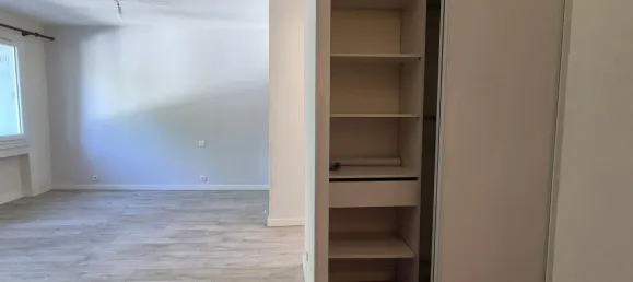 1 bedroom Apartment in Saint-Etienne, France No. 348213 11