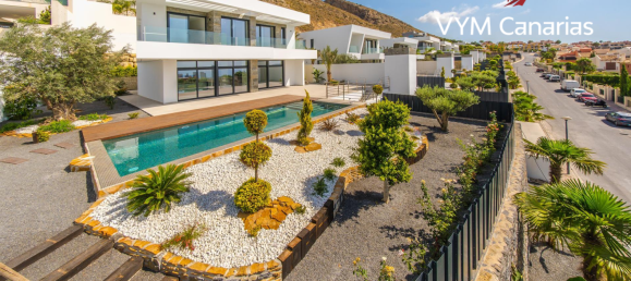 8 bedrooms Villa in Golf Bahia, Spain No. 3176 2