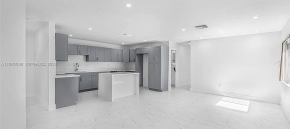 5 bedrooms Villa for sale in Miami, Miami-Dade, Florida, USA № 614303 7