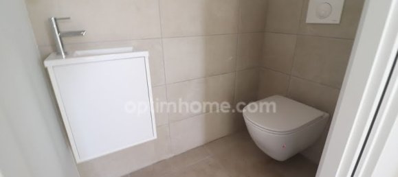 3 bedrooms House in Borgo, France No. 56390 9