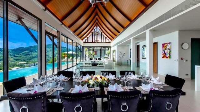 Villa de 5 dormitorios en Naithon Beach, Thailand No. 26030