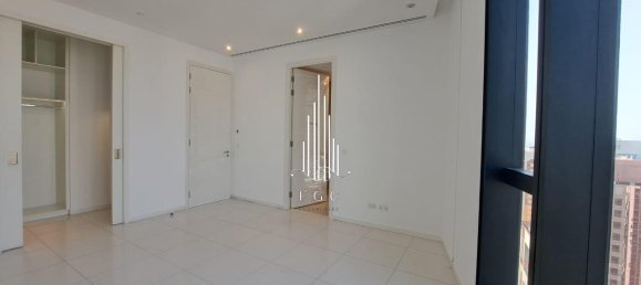 4 bedrooms Apartment in Corniche Road, UAE No. 40120 5