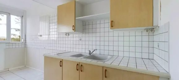 Apartamento de 4 habitaciónes en Romilly-sur-Seine, France No. 47275 10