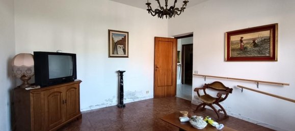 4 rooms House in Luni, Italy No. 146855 7