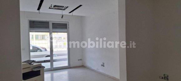 71m² Commercial property in Brindisi, Italy No. 339919 13