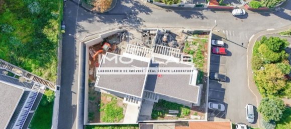 3 bedrooms Villa in Funchal, Portugal No. 146271 3