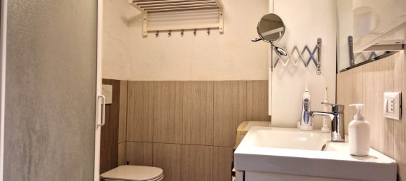 6 rooms Apartment in Rosignano Marittimo, Italy No. 121114 24