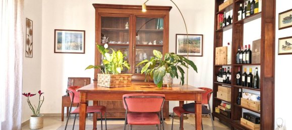 6 rooms Apartment in Rosignano Marittimo, Italy No. 121114 2