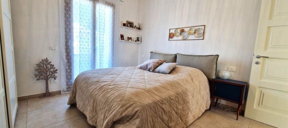 6 rooms Apartment in Rosignano Marittimo, Italy No. 121114 8