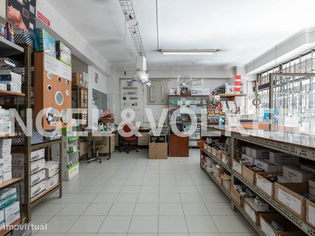  عقار تجاري في Lisbon, Portugal 182متر مربع رقم 12716