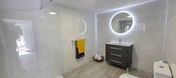 4 chambres Villa à Estepona, Spain No. 134039 36