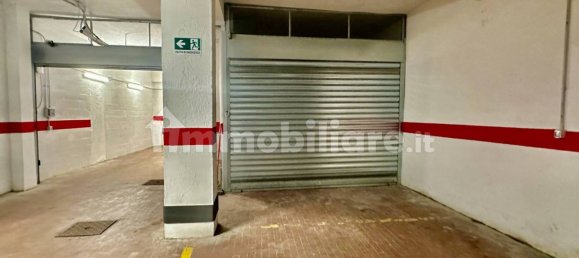 Garage à Rome, Italy 42m² No. 225804 4