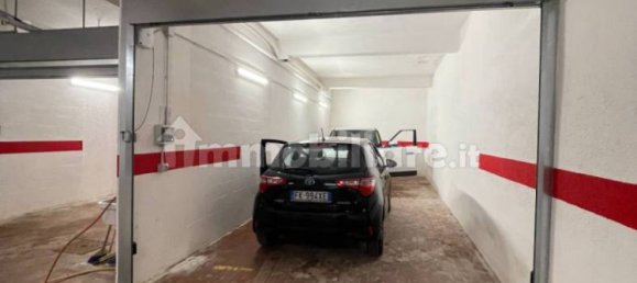 Garage à Rome, Italy 42m² No. 225804 5