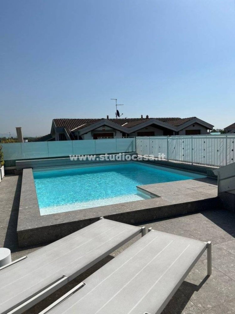 Penthouse T2 em Urgnano, Italy N.º 353803