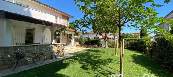 5 غرف نوم فيلا في Forte dei Marmi, Italy رقم 147167 3