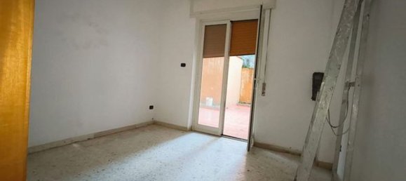 3 bedrooms Apartment in Naples, Italy No. 336337 2