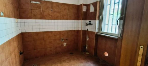 3 bedrooms Apartment in Naples, Italy No. 336337 4