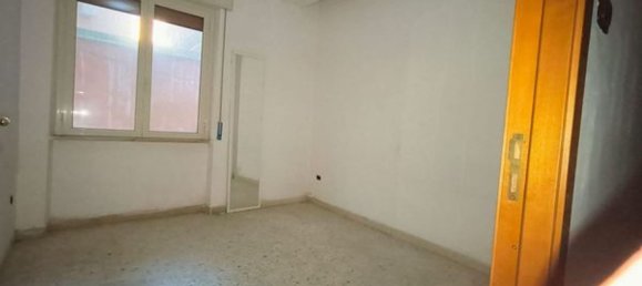 3 bedrooms Apartment in Naples, Italy No. 336337 12