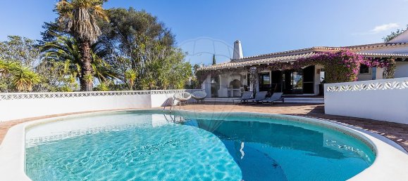 3 bedrooms House in Mexilhoeira Grande, Portugal No. 34163 34