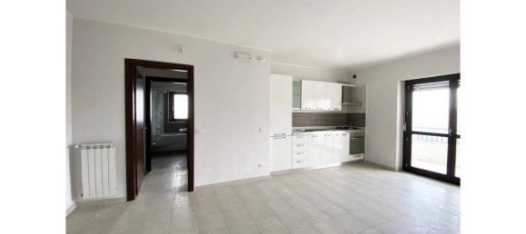 1 bedroom Penthouse in Rome, Italy No. 83994 3