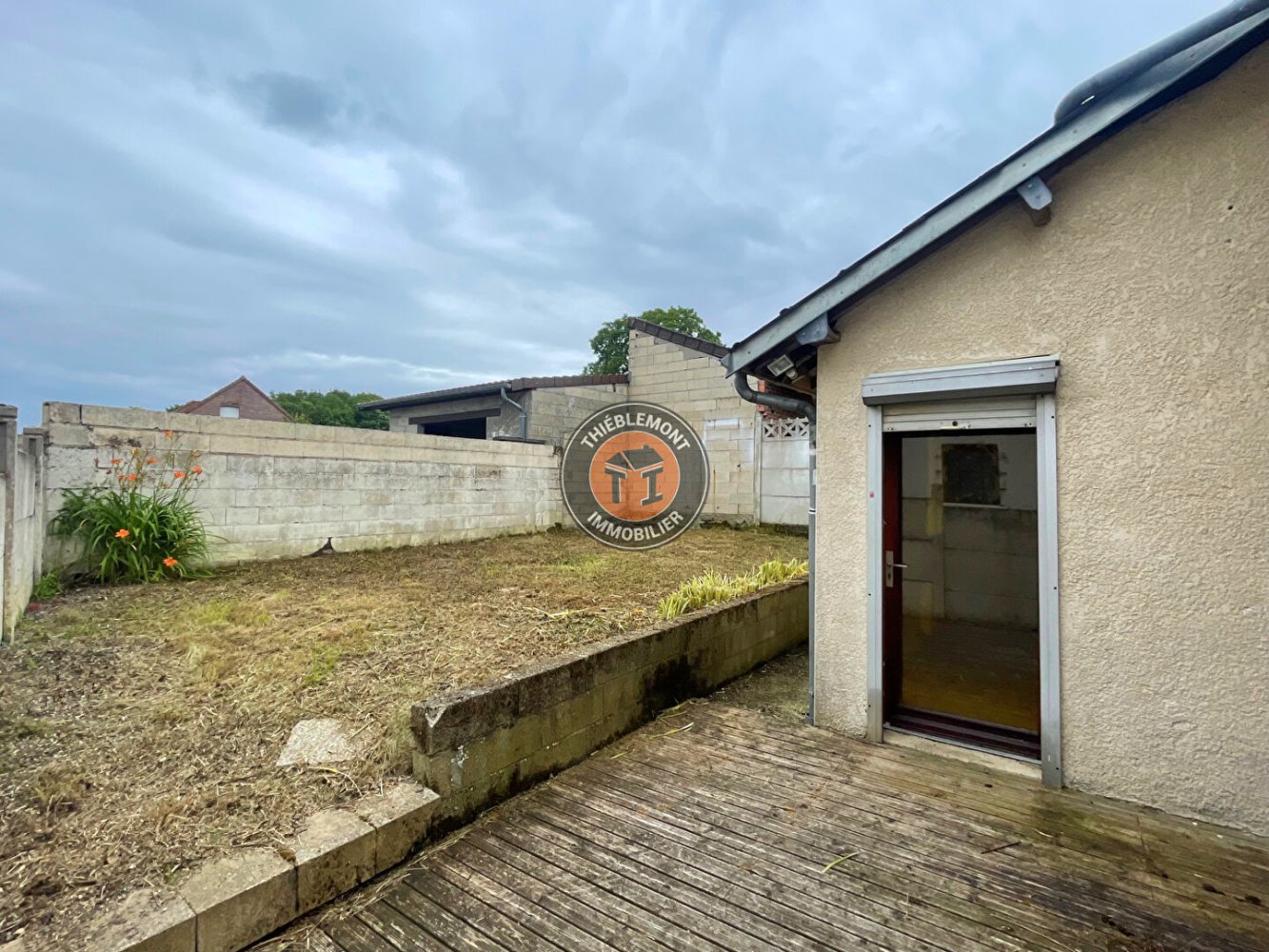 2 bedrooms House in Vendeuil, France No. 79930