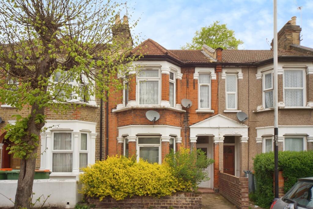 2 bedrooms Maisonette in Manor Park, United Kingdom No. 11439