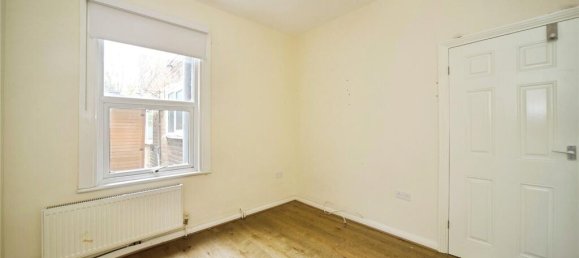 2 bedrooms Maisonette in Manor Park, United Kingdom No. 11439 10