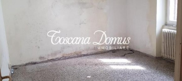 Квартира с 4 комнатами в Сиена, Италия № 22452 4