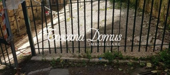 Квартира с 4 комнатами в Сиена, Италия № 22452 2