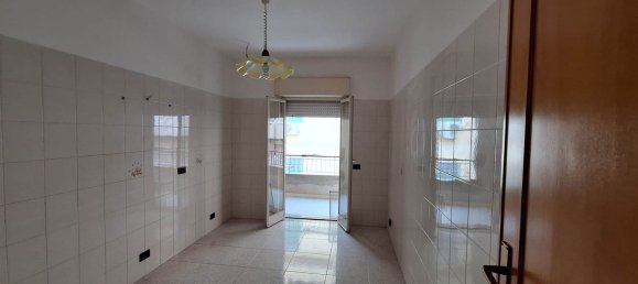 3-salle Appartement à Scaletta Zanclea, Italy No. 47629 30