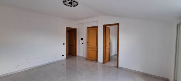 3-salle Appartement à Scaletta Zanclea, Italy No. 47629 11