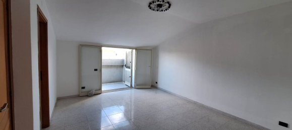 3-salle Appartement à Scaletta Zanclea, Italy No. 47629 10