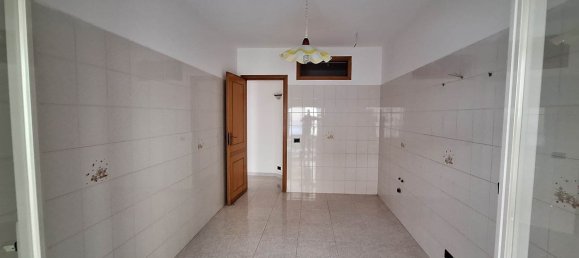 3-salle Appartement à Scaletta Zanclea, Italy No. 47629 3