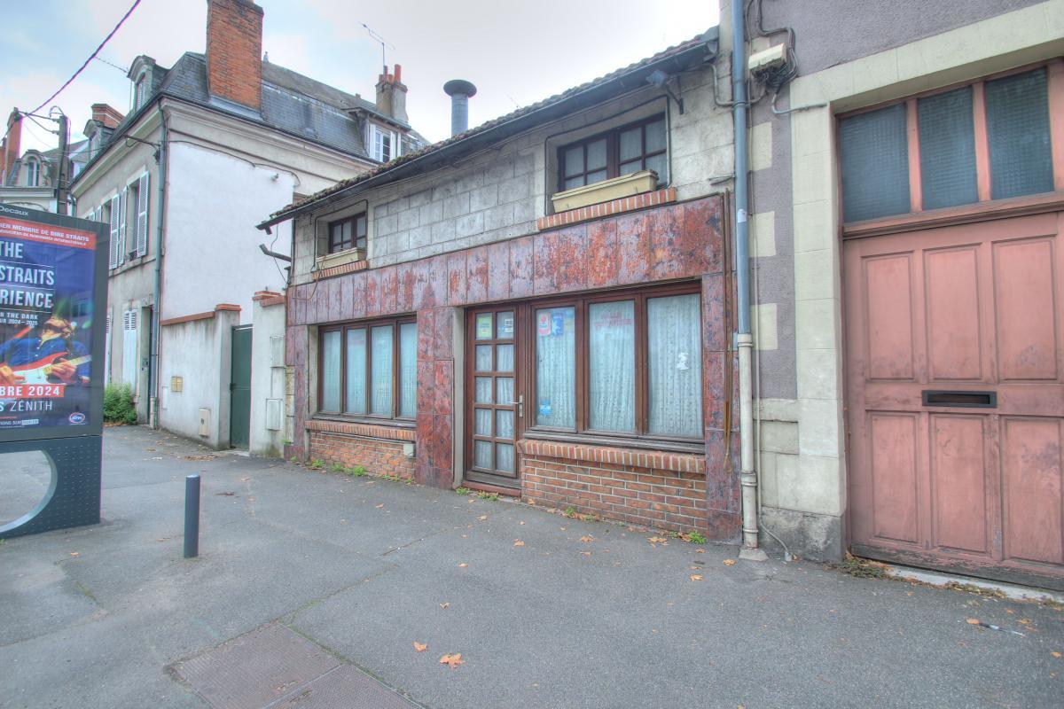  عقار تجاري في Orleans, France رقم 160930