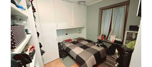 2 rooms Apartment in Legnano, Italy No. 253281 3