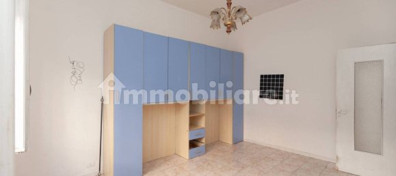 1 bedroom Apartment in Turin, Italy No. 349912 4