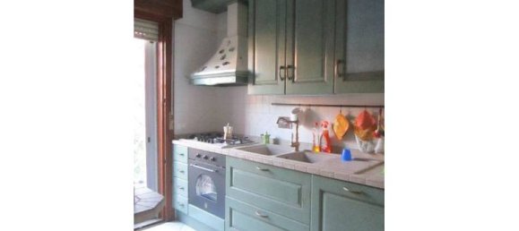 3 bedrooms House in Rome, Italy No. 254060 4