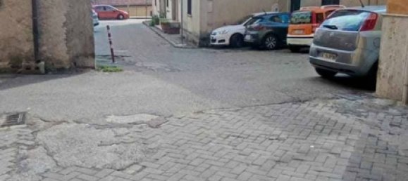 Квартира с 4 комнатами в Понтекорво, Италия № 143332 2