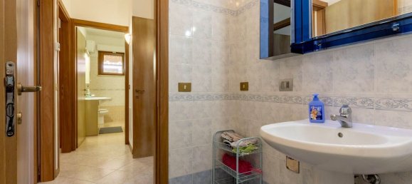 4 rooms Apartment in Sovicille, Italy No. 220297 6