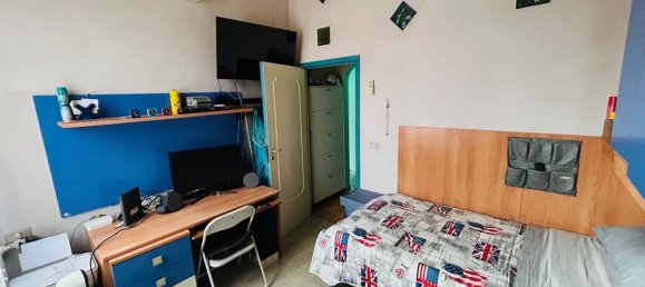 4-Zimmer Haus in Prato, Italy, Nr. 117199 21