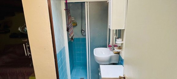 4-Zimmer Haus in Prato, Italy, Nr. 117199 9