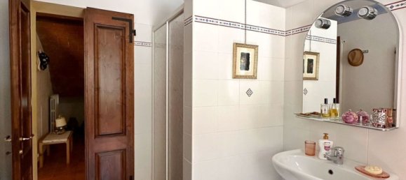 15-salle Villa à San Possidonio, Italy No. 59997 40