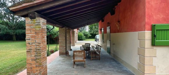 15-salle Villa à San Possidonio, Italy No. 59997 12