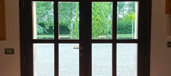 15-salle Villa à San Possidonio, Italy No. 59997 25