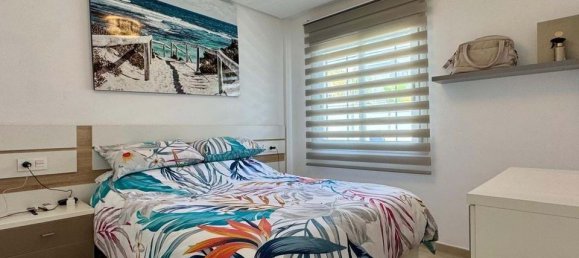 Apartamento de 2 dormitorios en Alicante, Spain No. 181495 9